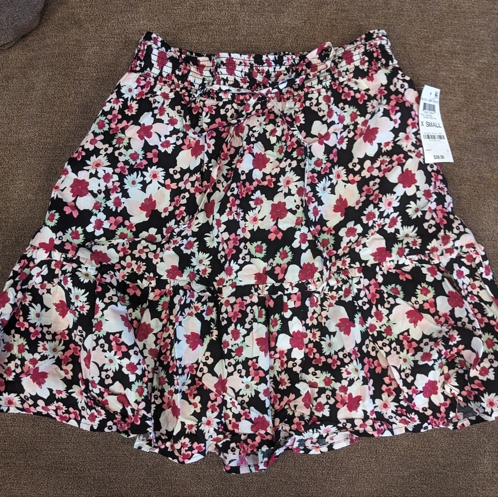 Bar III floral mini skirt